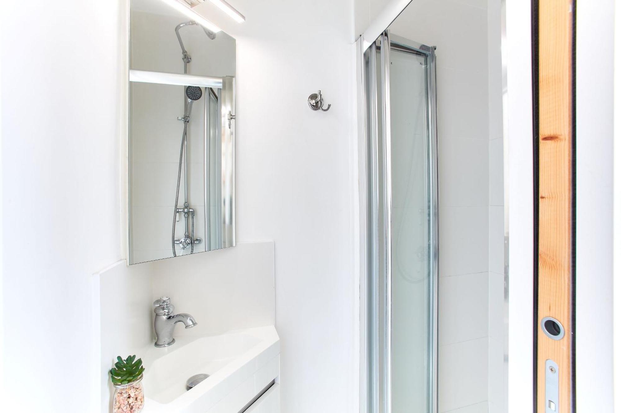 פריז Montmartre & Rue Durantin - 1Br - Cityapartmentstay מראה חיצוני תמונה